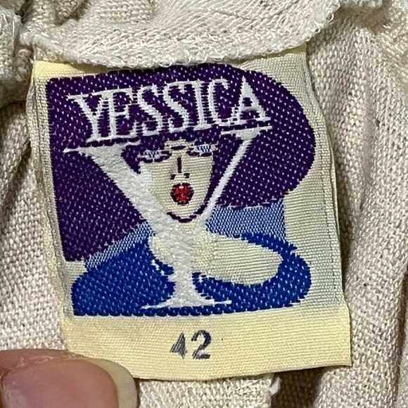 Yessica Women’s Beige Cotton-Linen Blend Relaxed Trousers - Size 42 - Picture 4 of 15